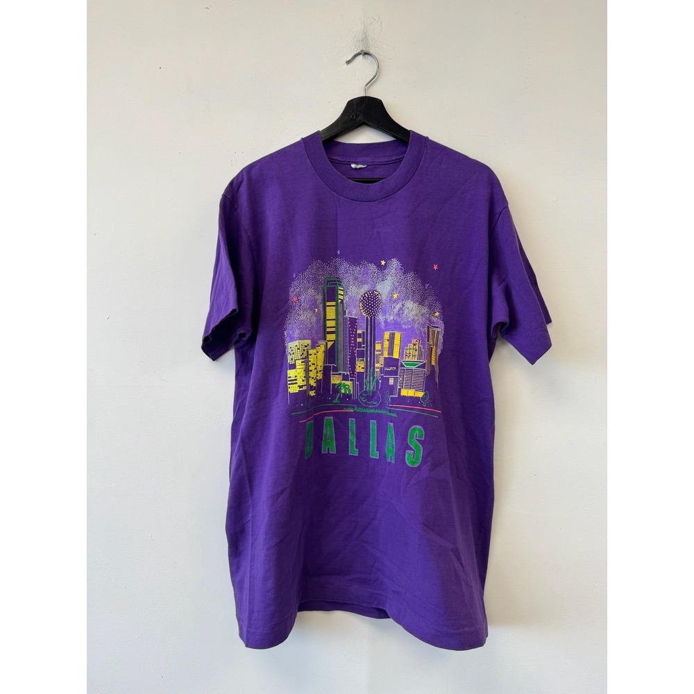 Vintage Dallas Skyline Shirt Mens Medium Purple City Graphic Souvenir‎ Tee 90s